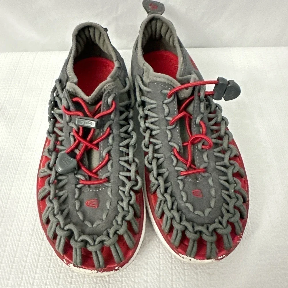Keen Uneek Sandals Youth Boys Size 3 Gray Red Hiking Trail